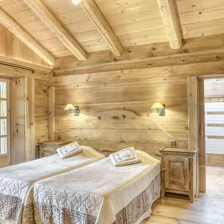 Altitude Chalet *
